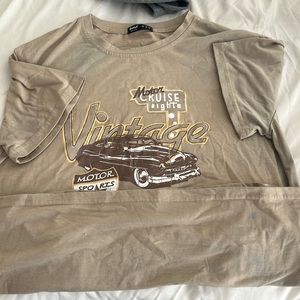 Graphic T-shirt size medium great condition
